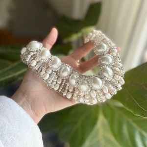 Bold pearl bib collar necklace